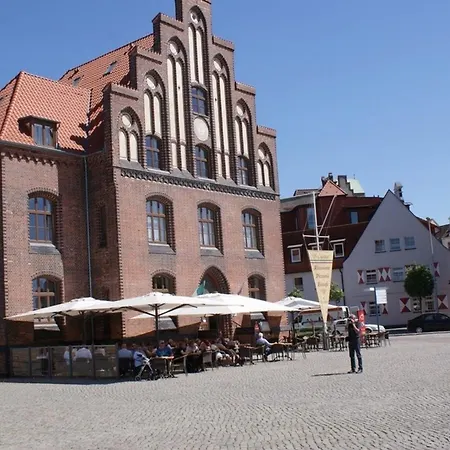 Hinterm Rathaus - Abc419 *